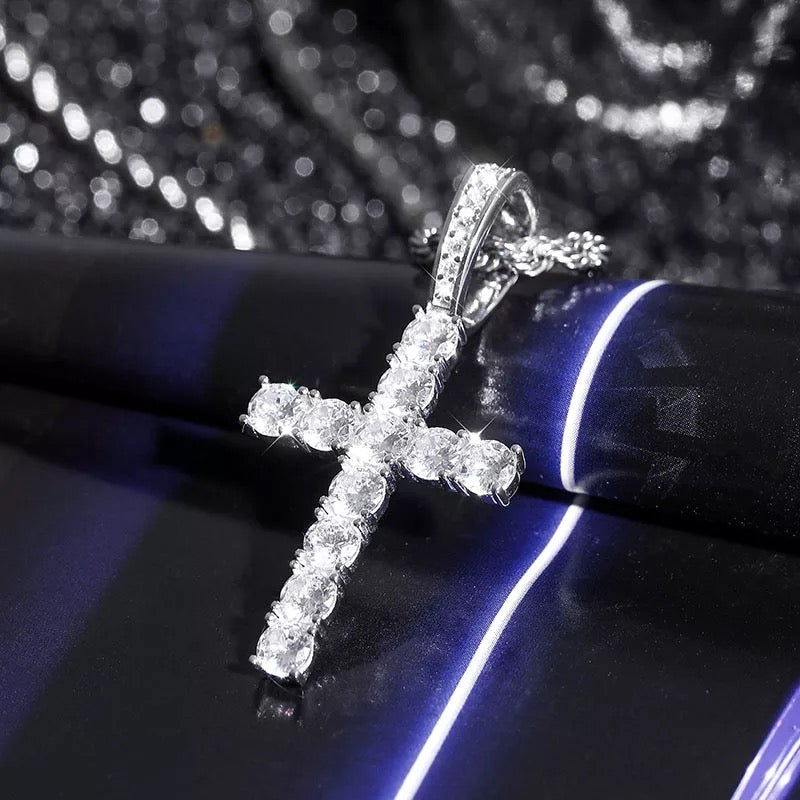 Pendentif croix de tennis glacé (argent 925)