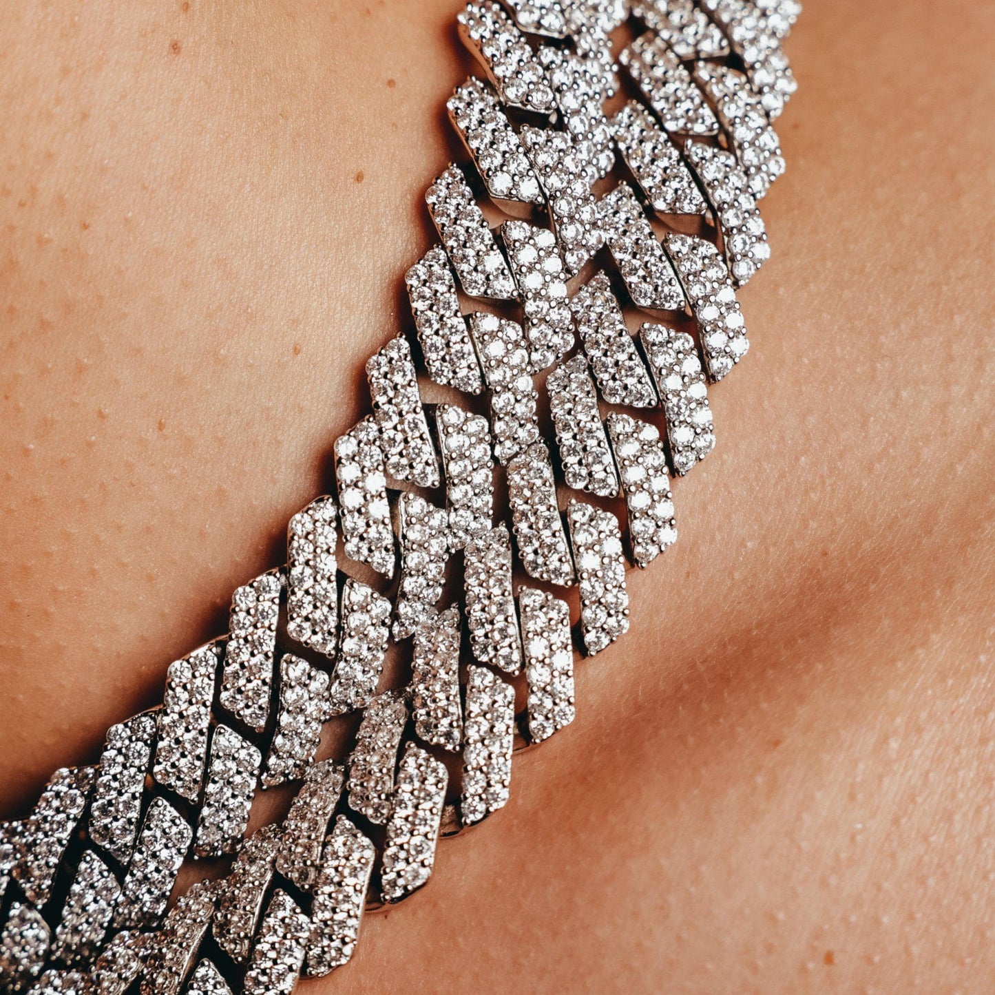 Luxury 14mm white gold Miami Cuban chain S-link diamond iced out design